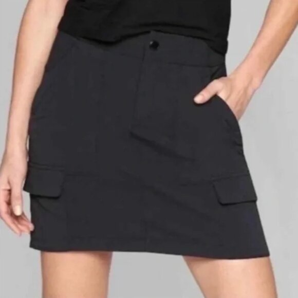 Athleta Dresses & Skirts - Athleta Trekkie Skort 2.0, Cargo Utility Skirt, Hiking Golf Travel - Womens 16T